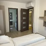 Royalhill Апартаменты Вонярцвашхедь