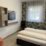 Royalhill Апартаменты Вонярцвашхедь