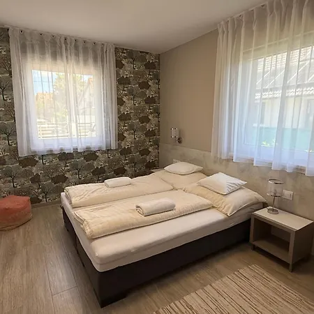 Royalhill Apartment Vonyarcvashegy