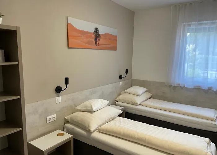 Royalhill Apartman *
